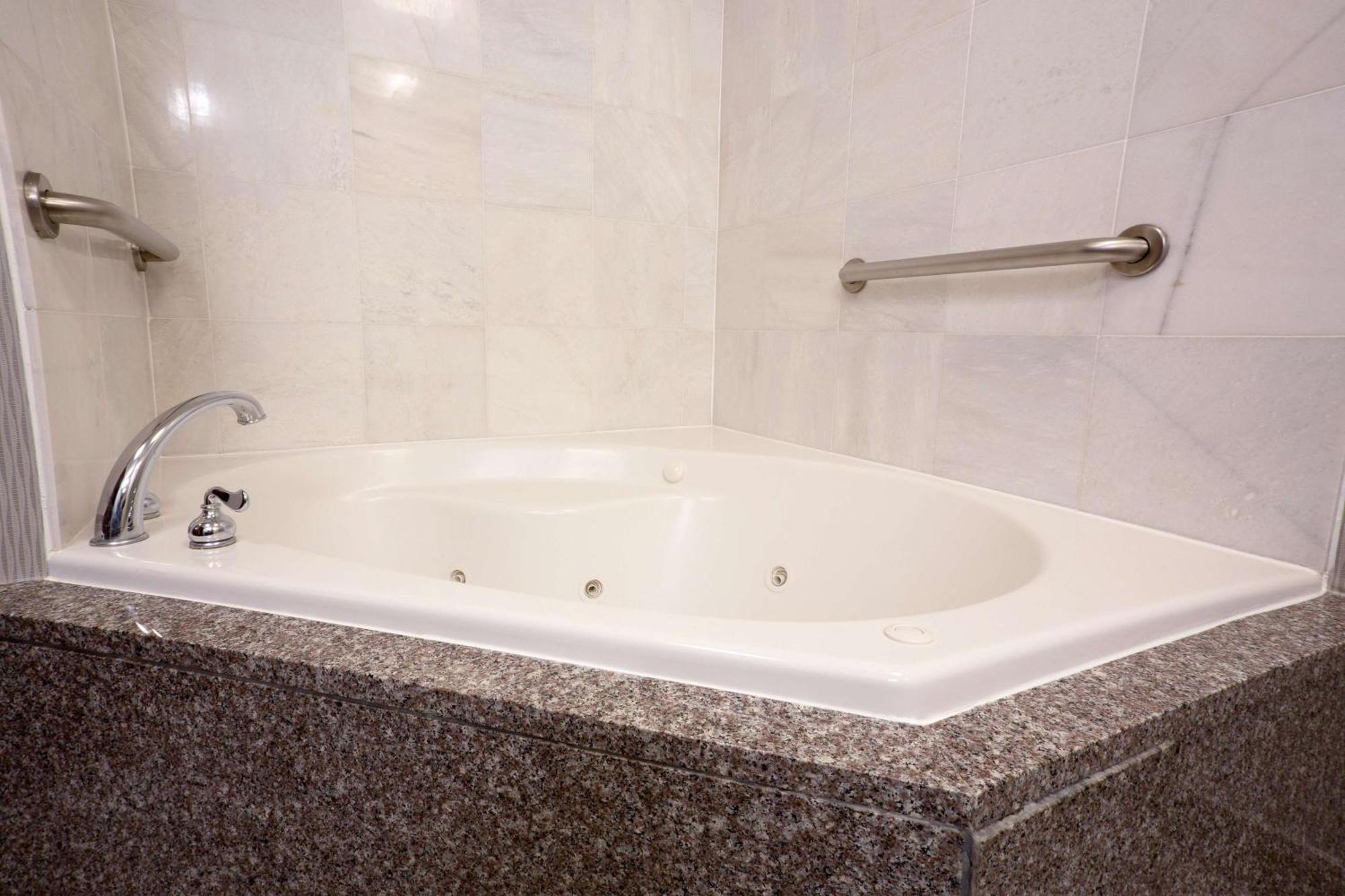 Drury Inn & Suites Columbus Grove City Kültér fotó
